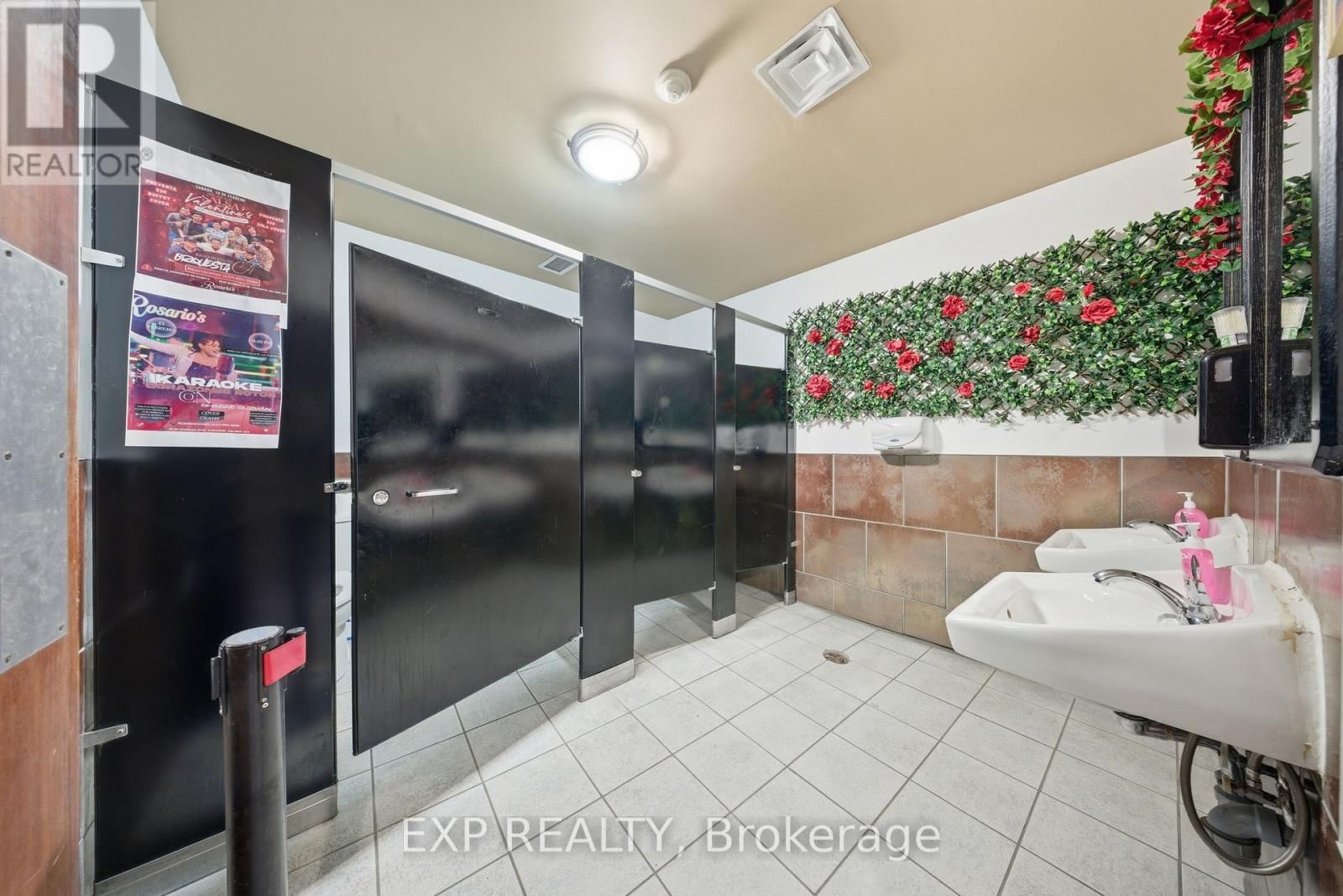 3030 DUNDAS STREET WEST Image 33