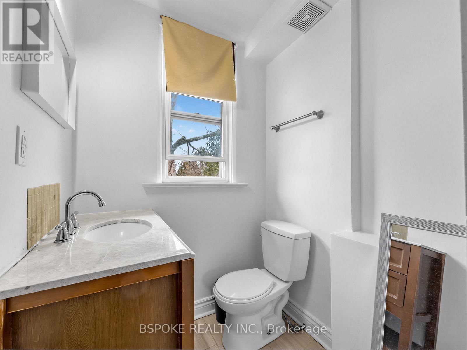 2nd Floor - 142 SILVERTHORN AVENUE Image 17