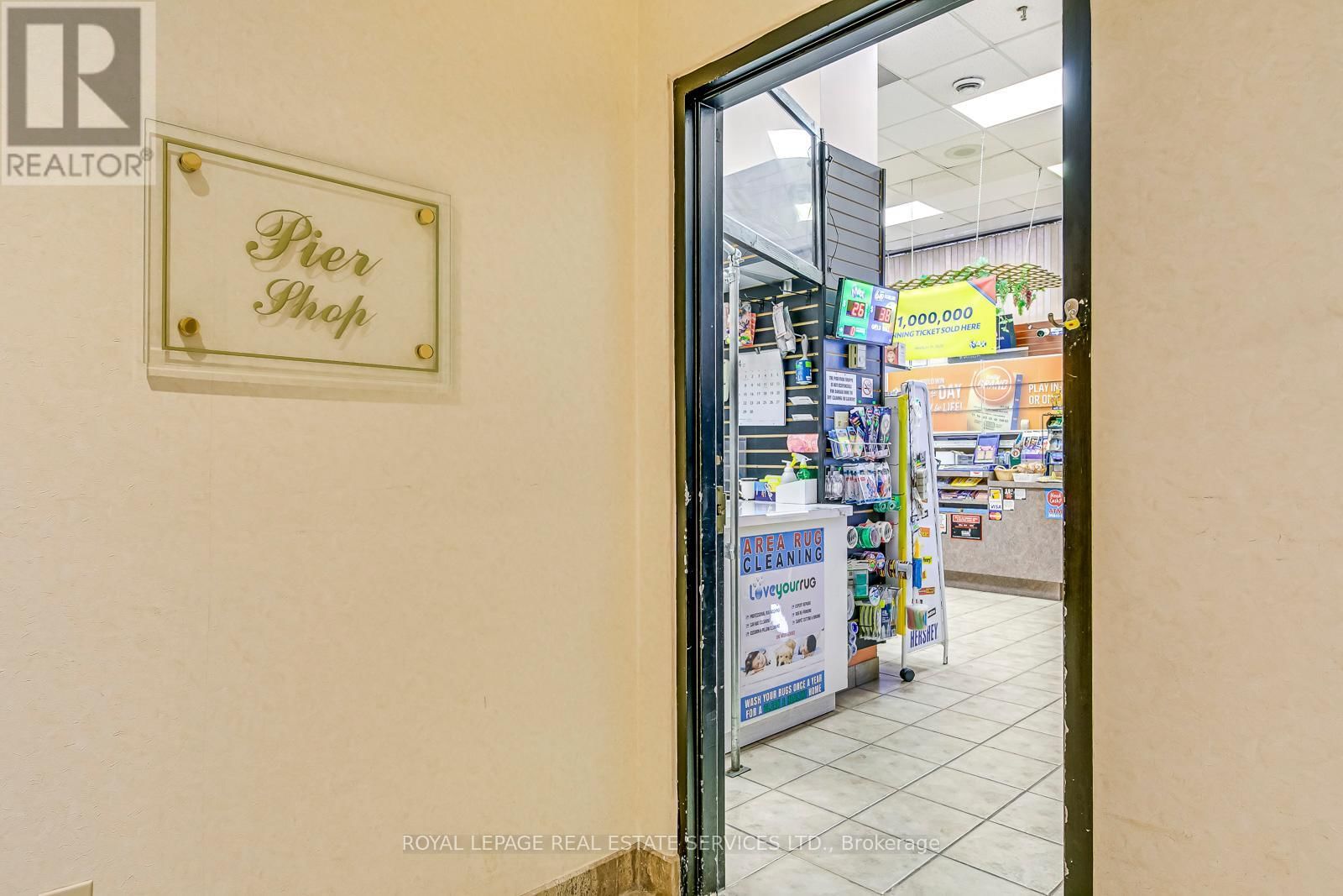 1607 - 2045 LAKE SHORE BOULEVARD WEST Image 39