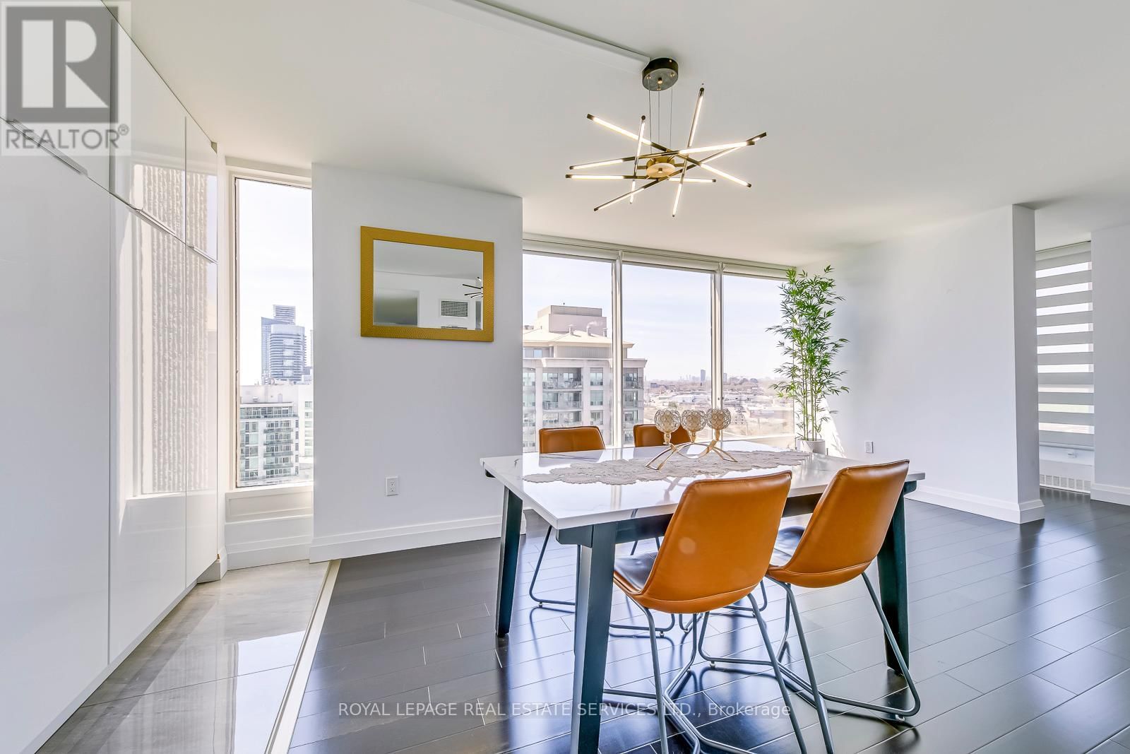 1607 - 2045 LAKE SHORE BOULEVARD WEST Image 9