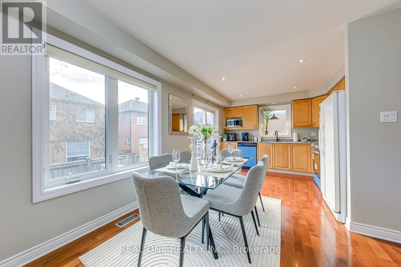 2470 BANKSIDE DRIVE Image 13