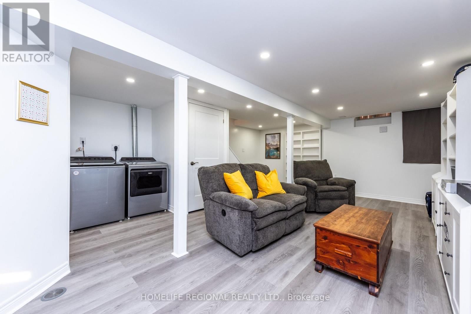 26 GARRISON SQUARE Image 19