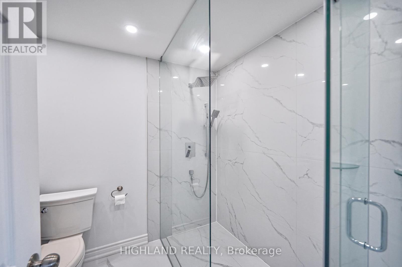 6455 TISLER CRESCENT Image 25