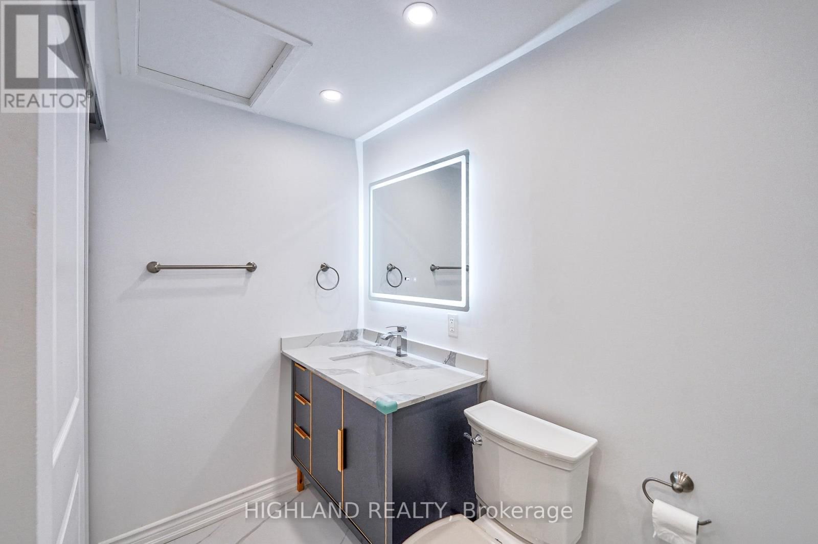 6455 TISLER CRESCENT Image 26