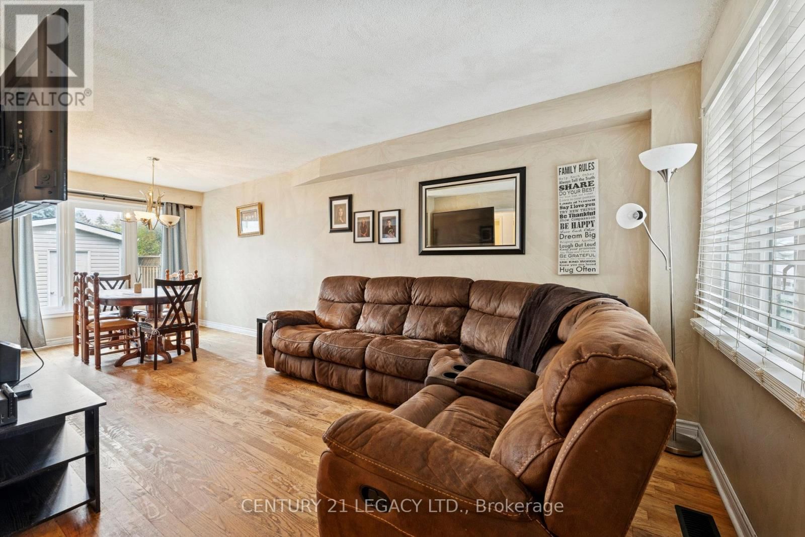 71 TOWNLEY CRESCENT Image 6