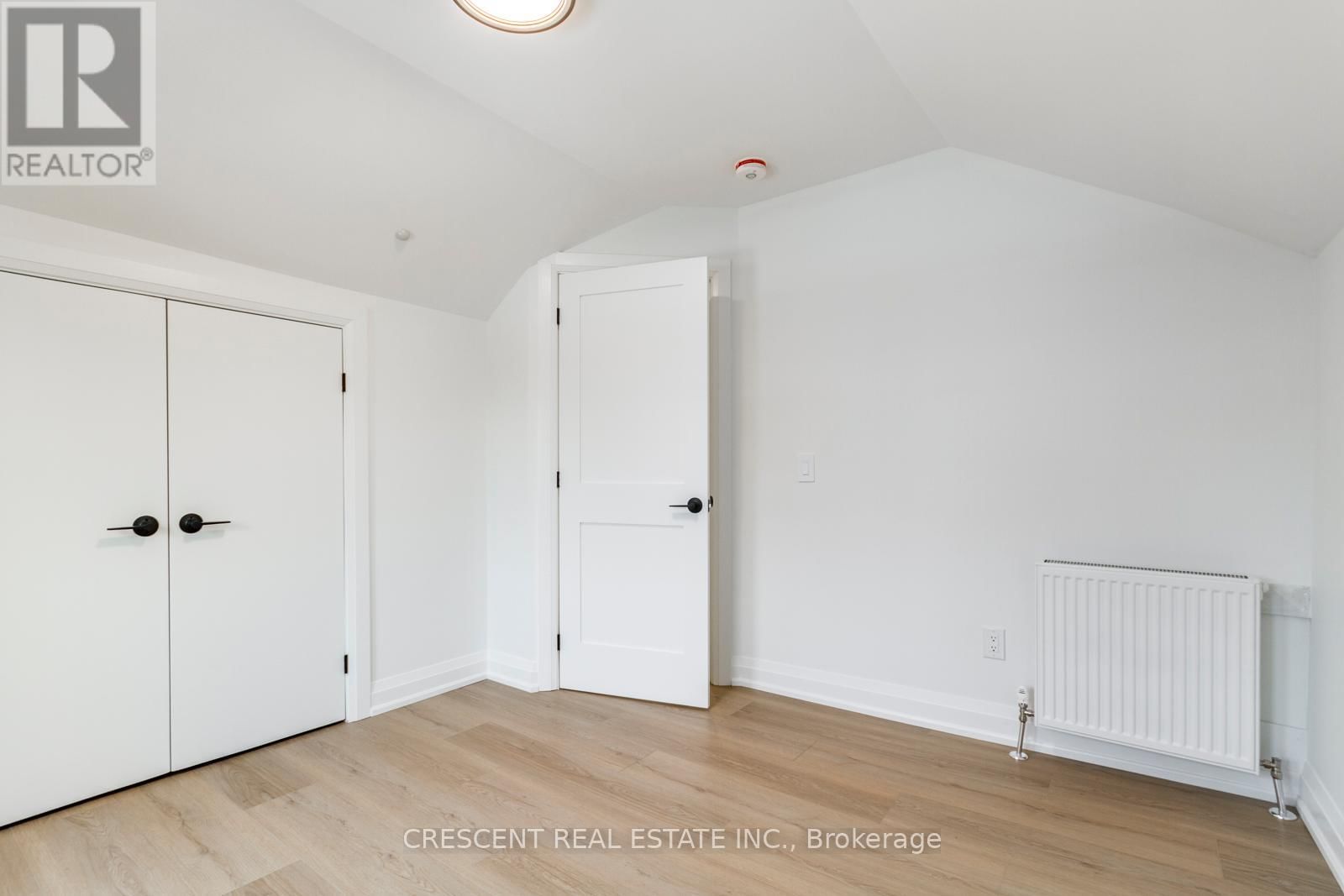 3rd Floor - 180 QUEENS DRIVE Image 27