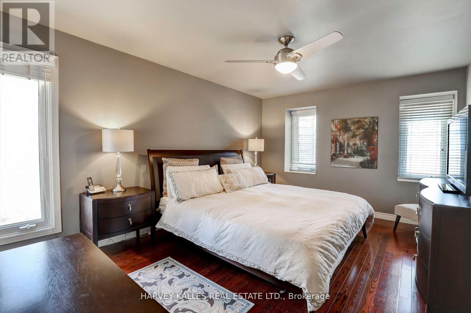 TH16 - 18 LA ROSE AVENUE Image 24