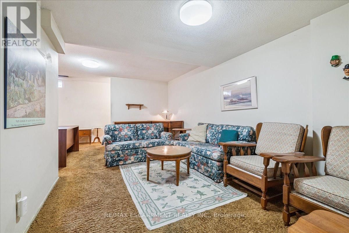 72 - 3025 GLENCREST ROAD Image 32