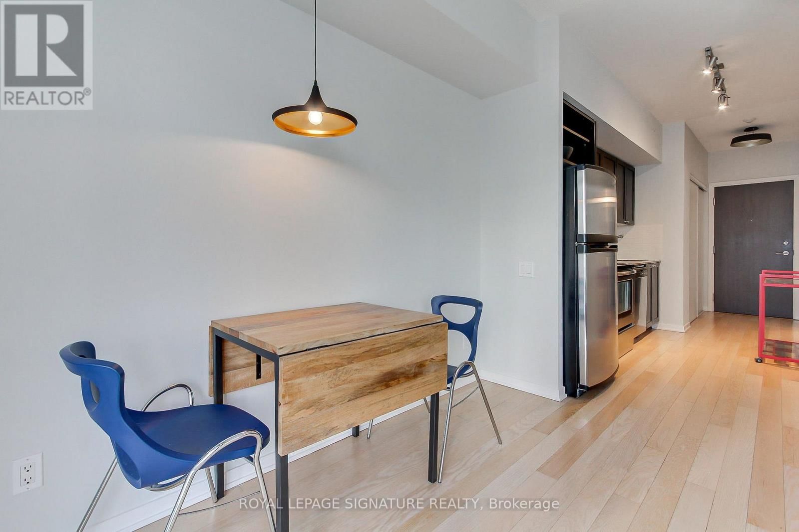 1511 - 103 THE QUEENSWAY Image 15