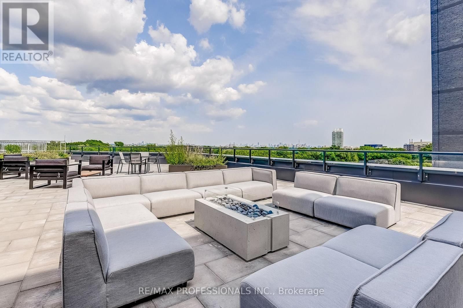 223 - 293 THE KINGSWAY Image 42