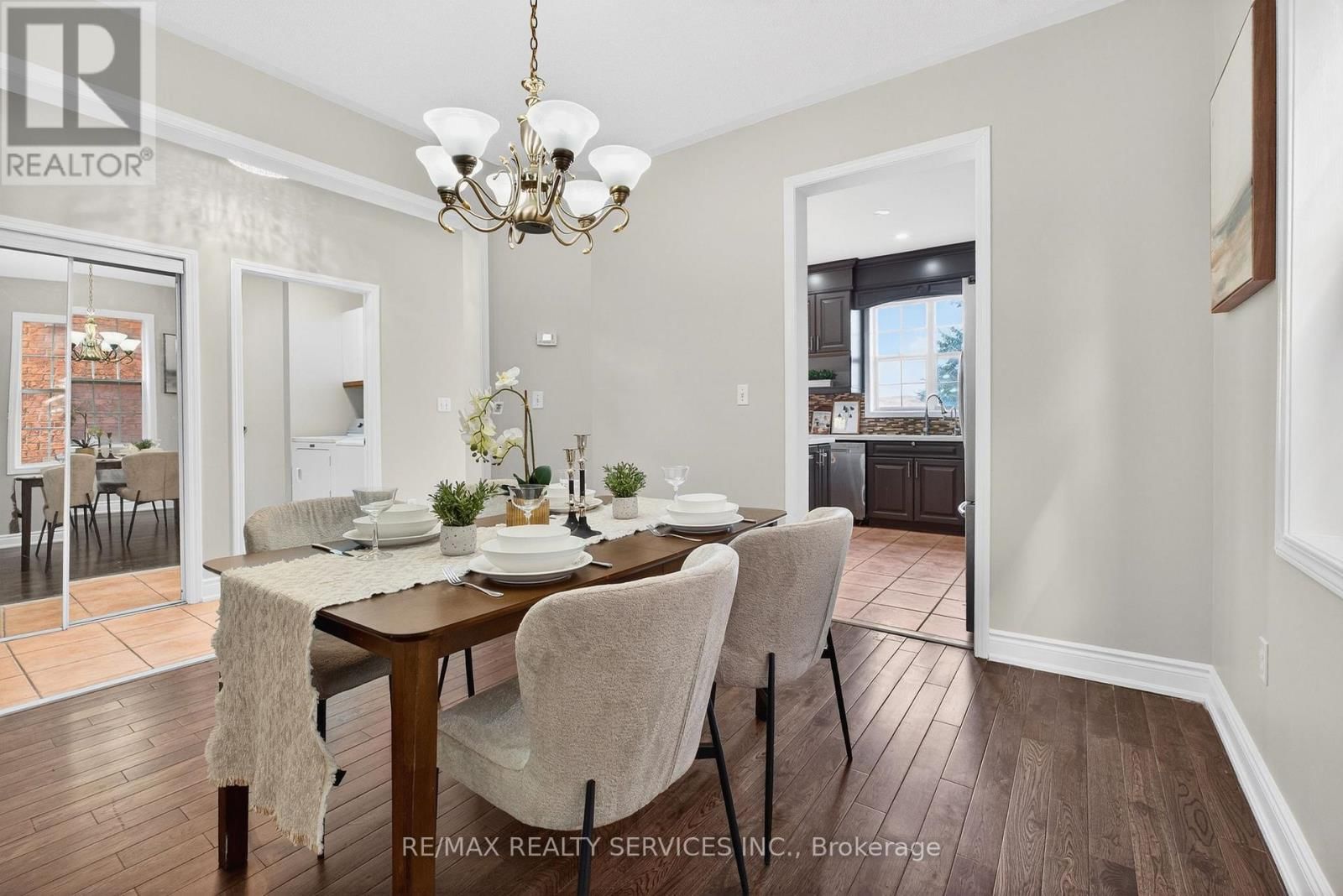 47 UPPER HIGHLANDS DRIVE Image 11