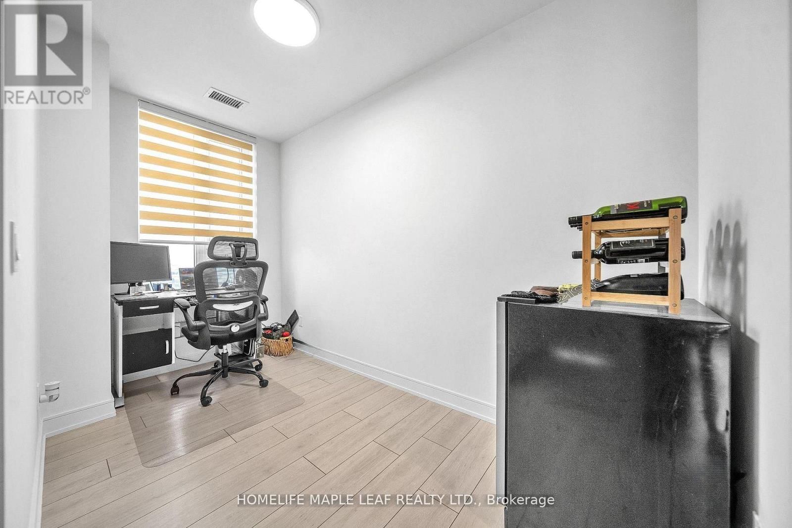 1402 - 8010 DERRY ROAD Image 24