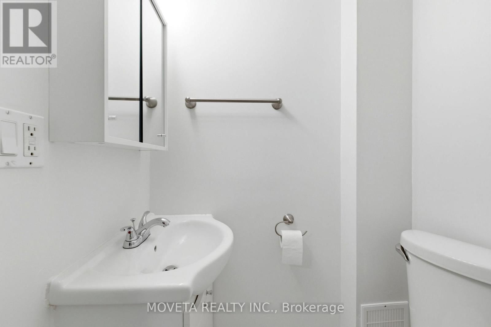 438 SILVERTHORN AVENUE Image 27