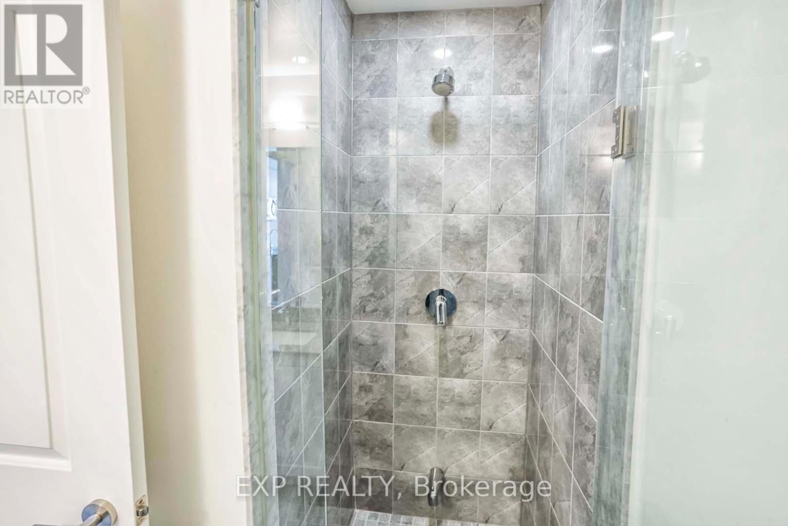 605 - 2800 KEELE STREET Image 21