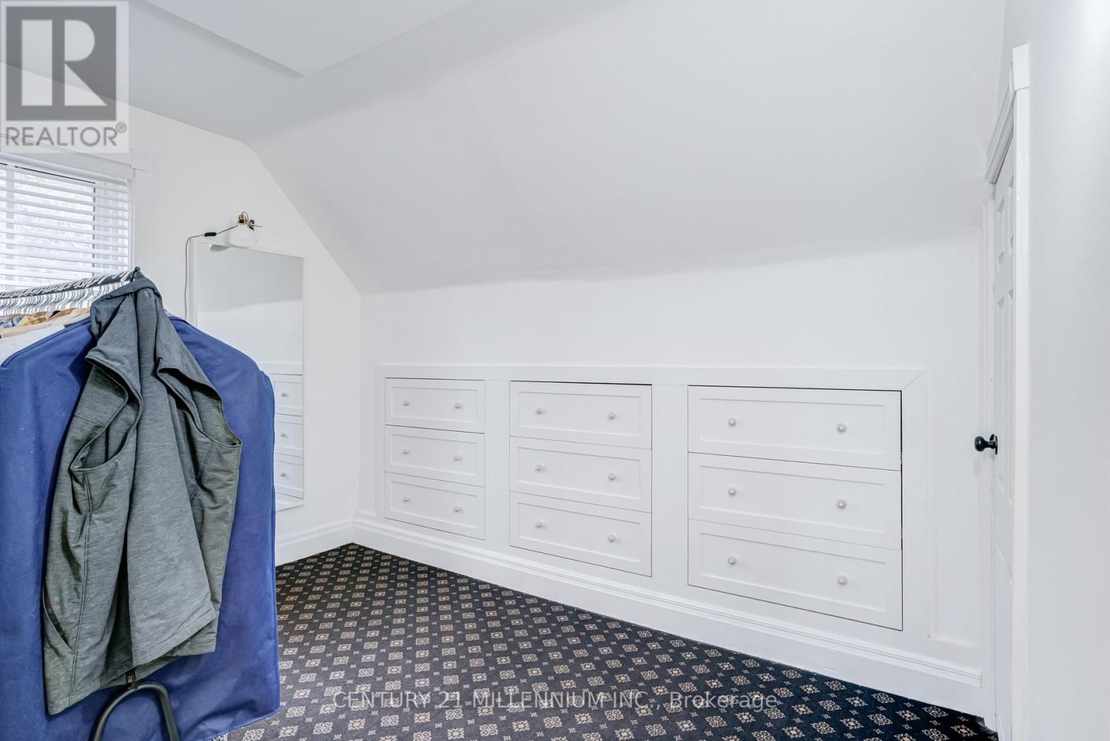 15614 MCLAUGHLIN ROAD Image 32