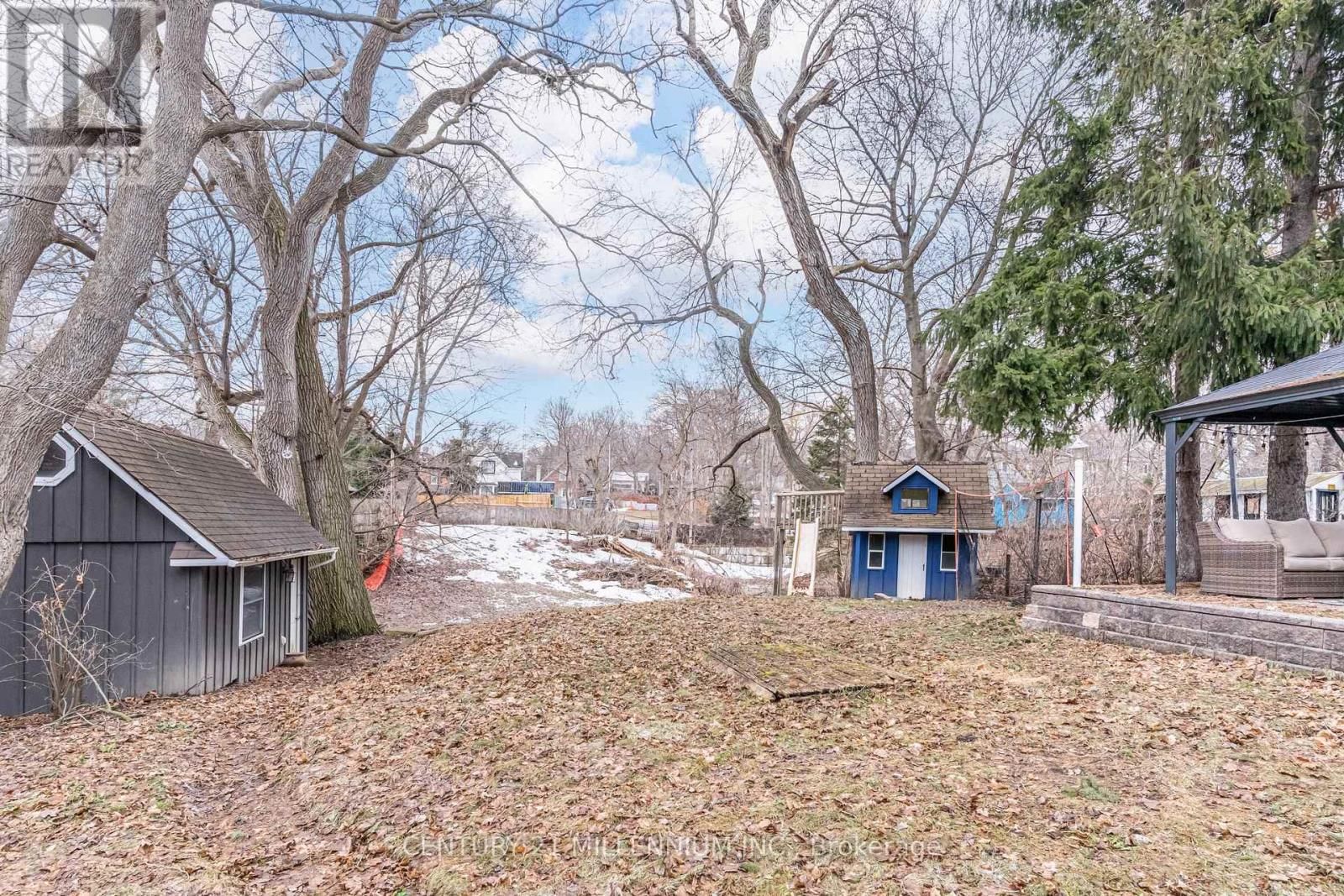 15614 MCLAUGHLIN ROAD Image 45