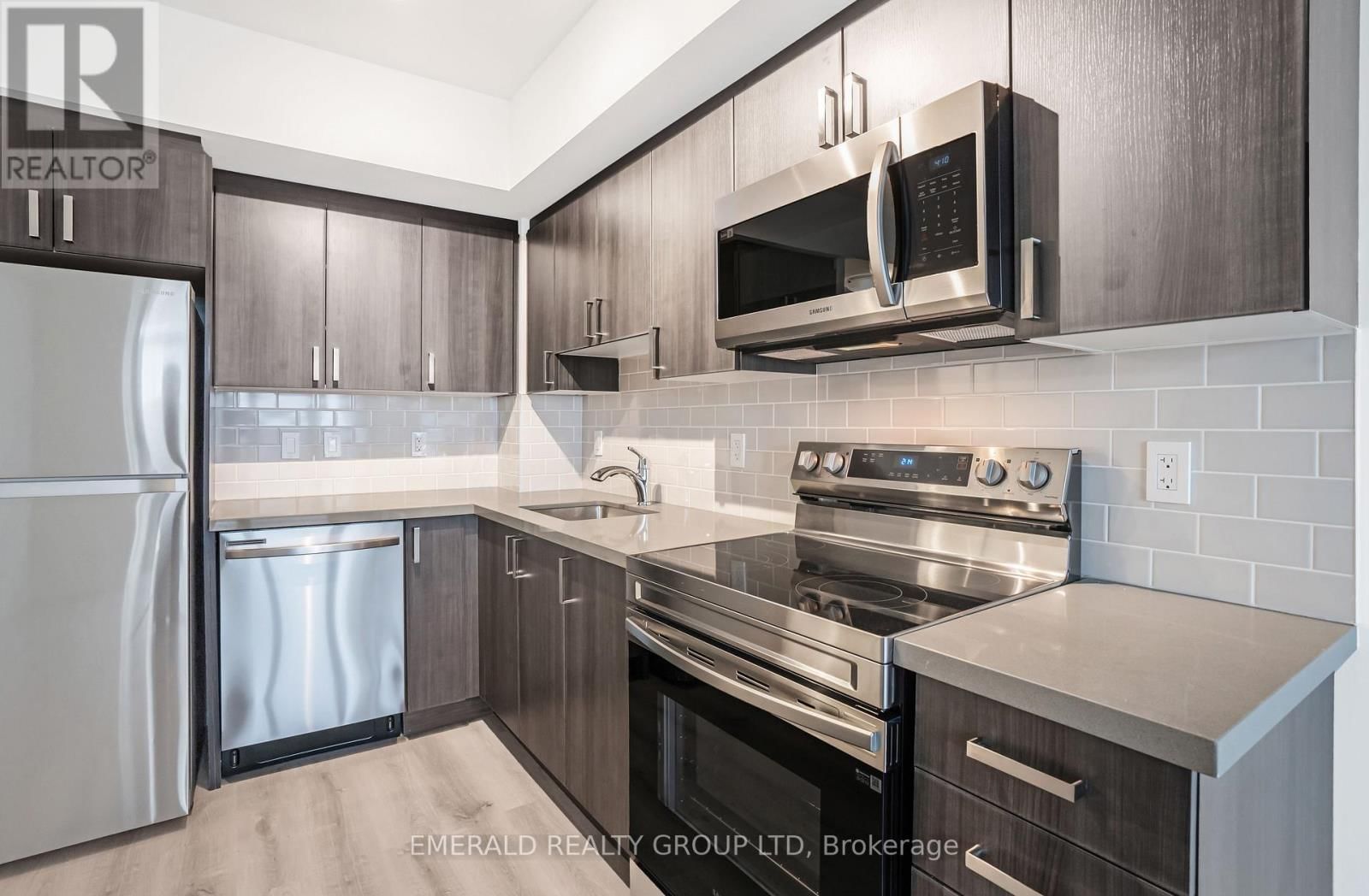 616 - 556 MARLEE AVENUE Image 16