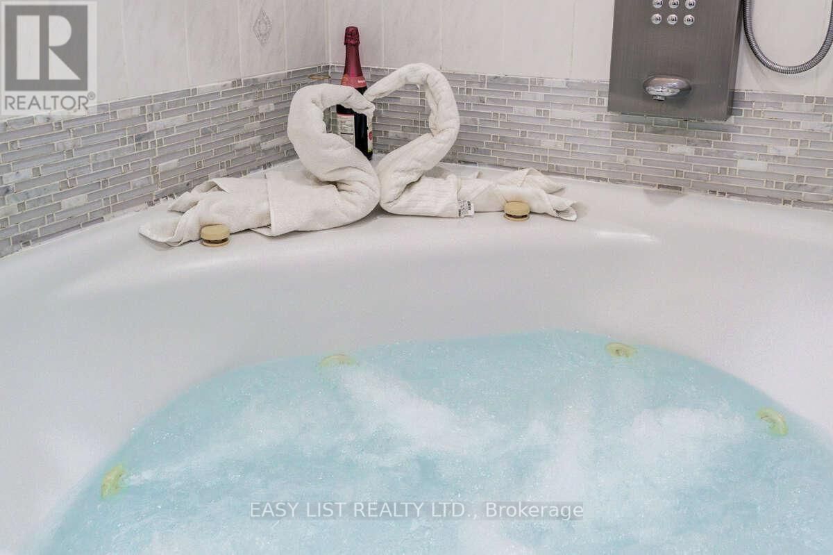 946 MCBRIDE AVENUE Image 14