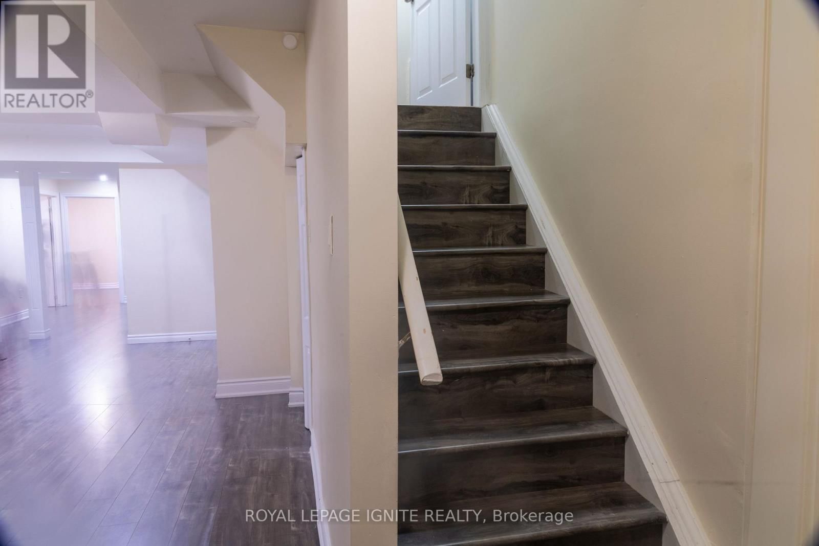 Lower - 162 CADILLAC CRESCENT Image 1