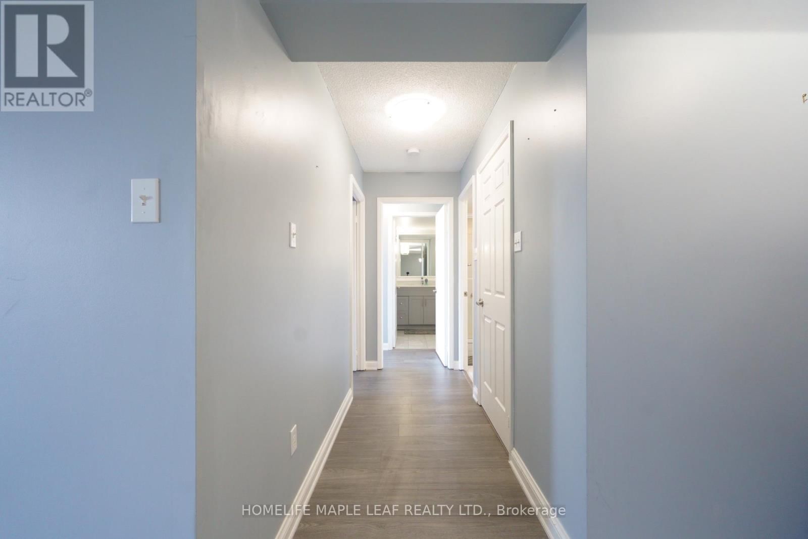 407 - 24 HANOVER ROAD Image 8