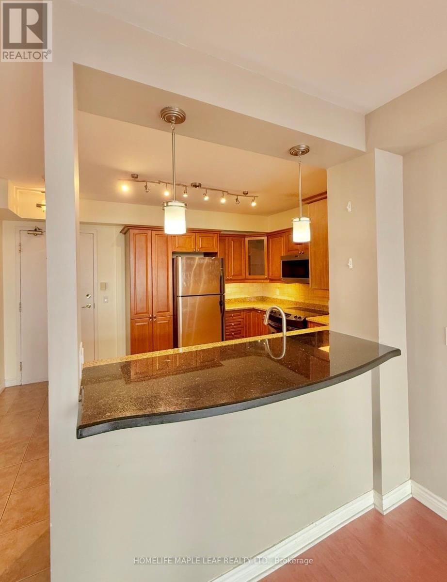 1304 - 200 BURNHAMTHORPE ROAD EAST Image 17