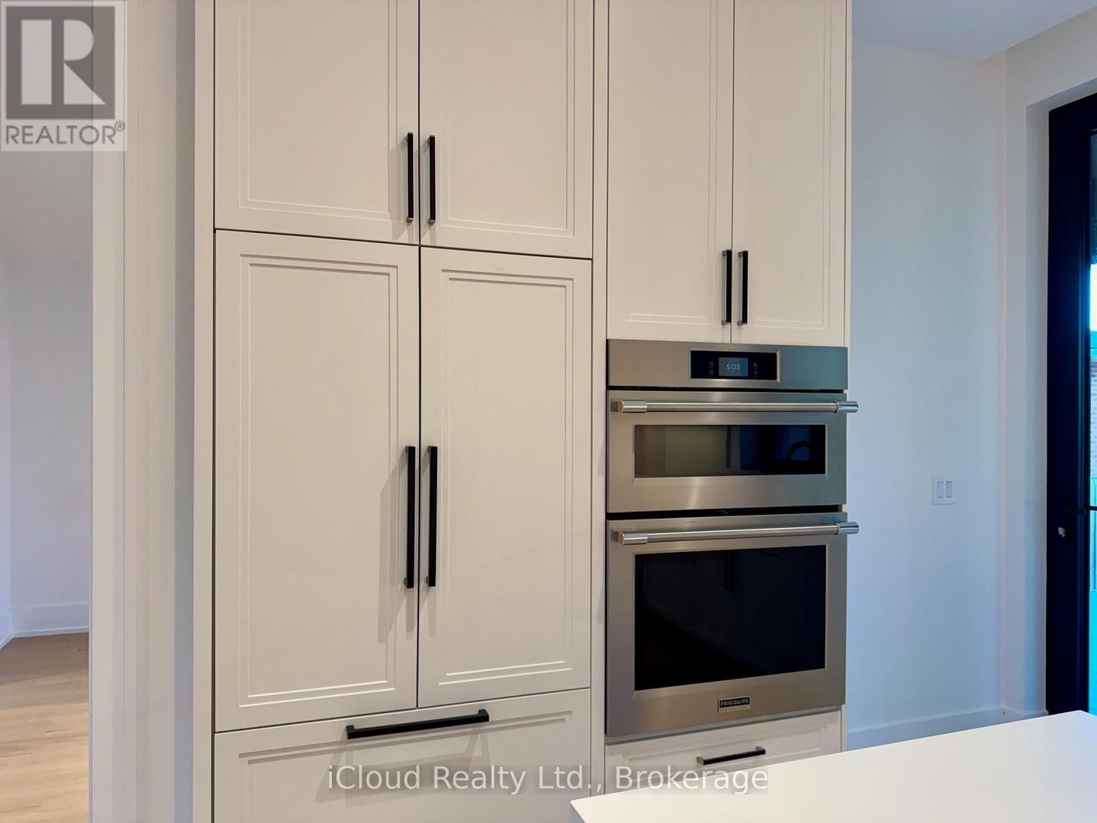 201 TROY STREET Image 17