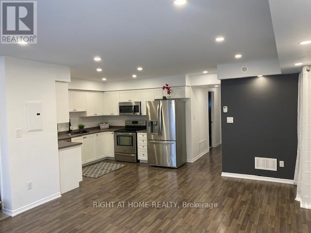 1 - 43 HAYS BOULEVARD Image 17