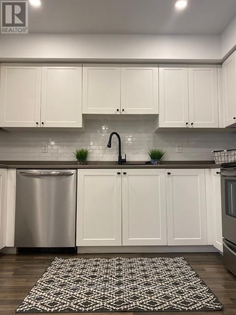 1 - 43 HAYS BOULEVARD Image 25