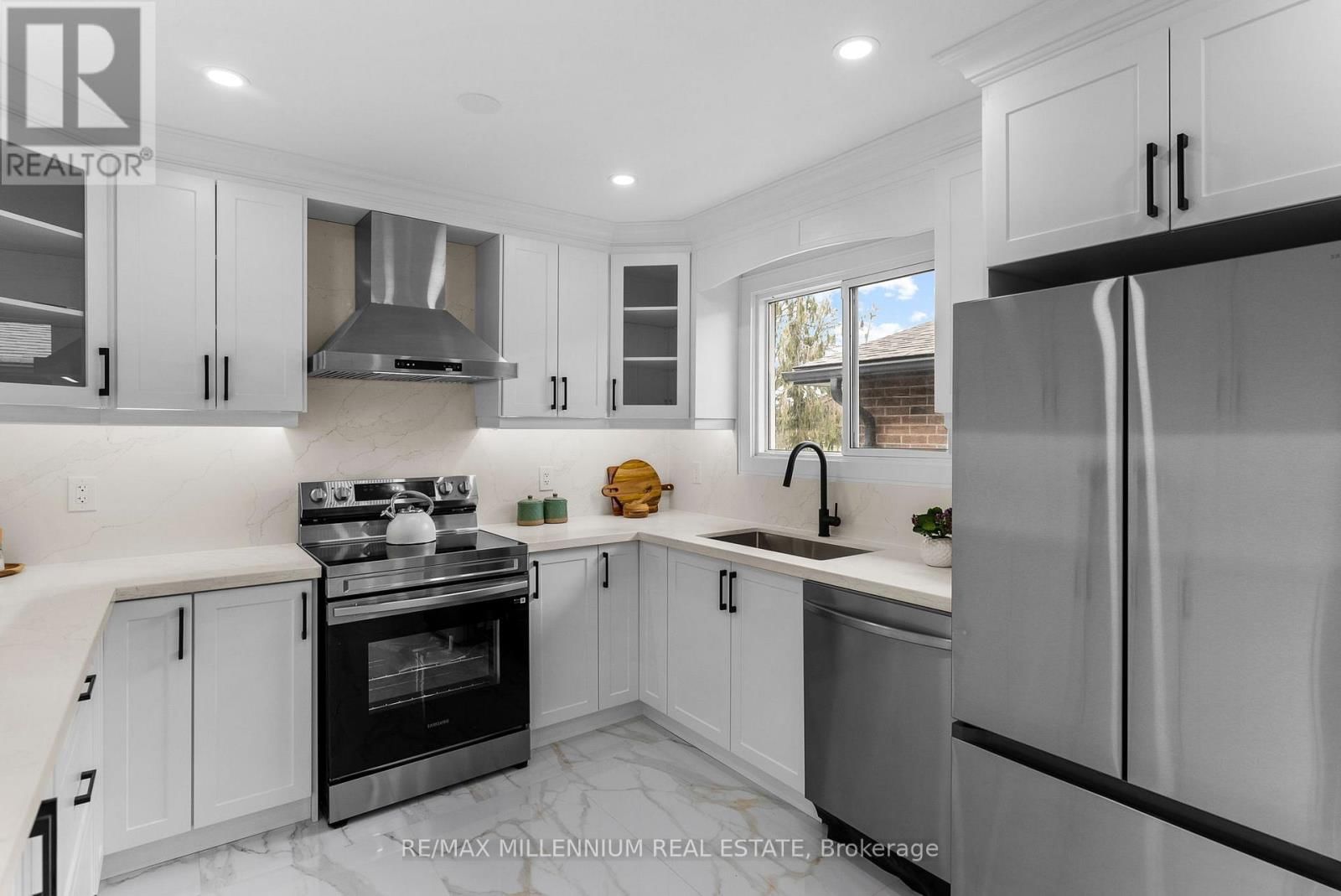 2437 CHILSWORTHY AVENUE Image 13