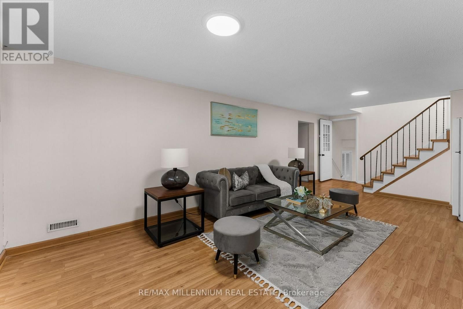 2437 CHILSWORTHY AVENUE Image 31