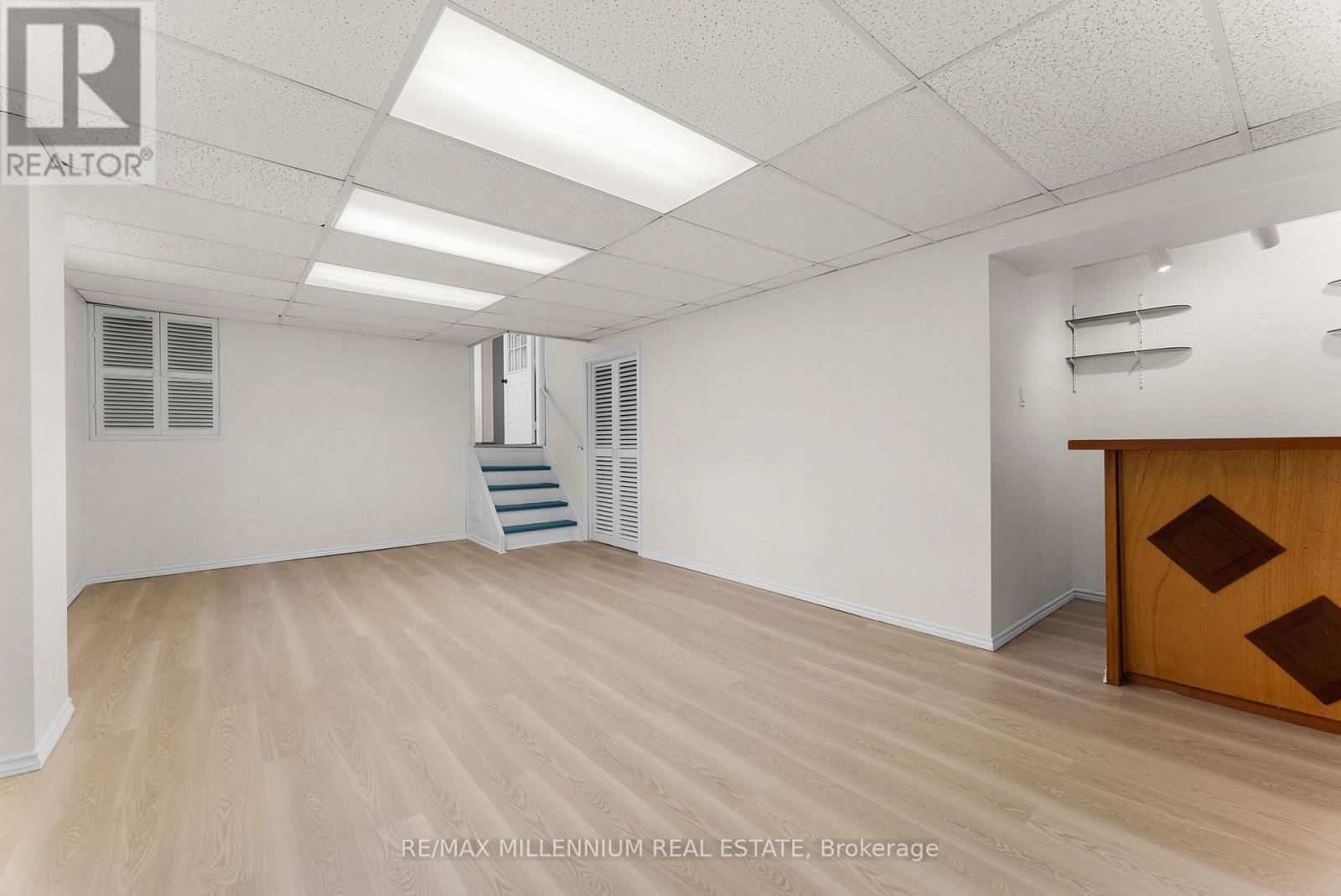 2437 CHILSWORTHY AVENUE Image 37