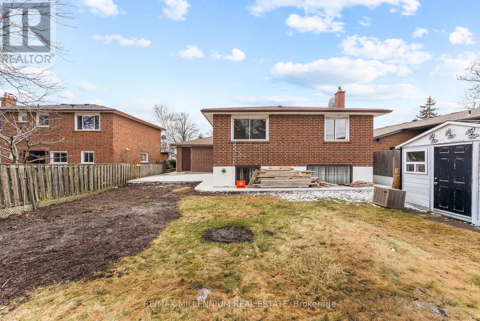 2437 CHILSWORTHY AVENUE Image 43