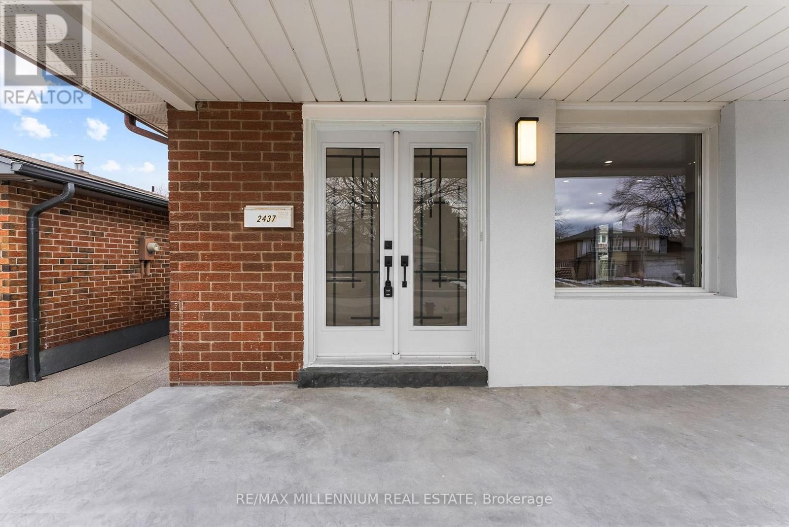 2437 CHILSWORTHY AVENUE Image 5