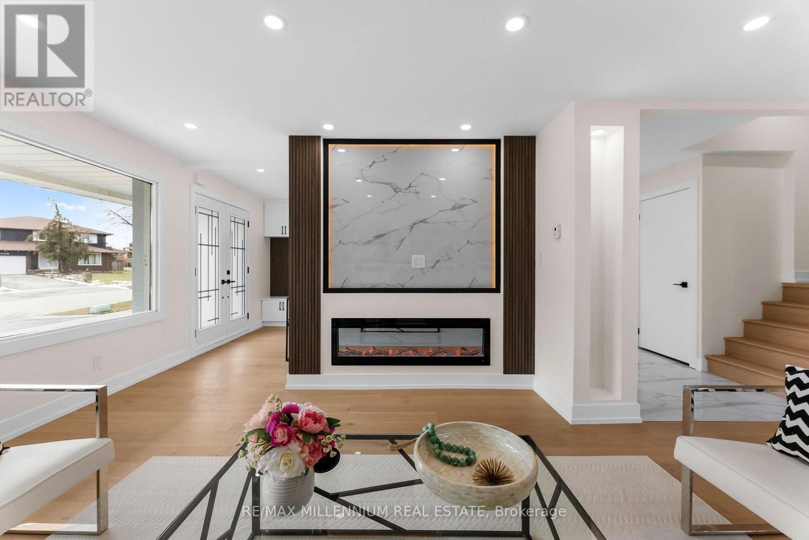 2437 CHILSWORTHY AVENUE Image 9