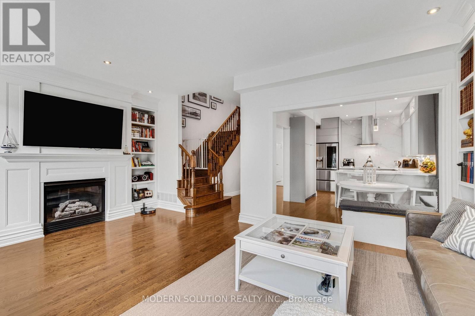 2312 FOXFIELD ROAD Image 10