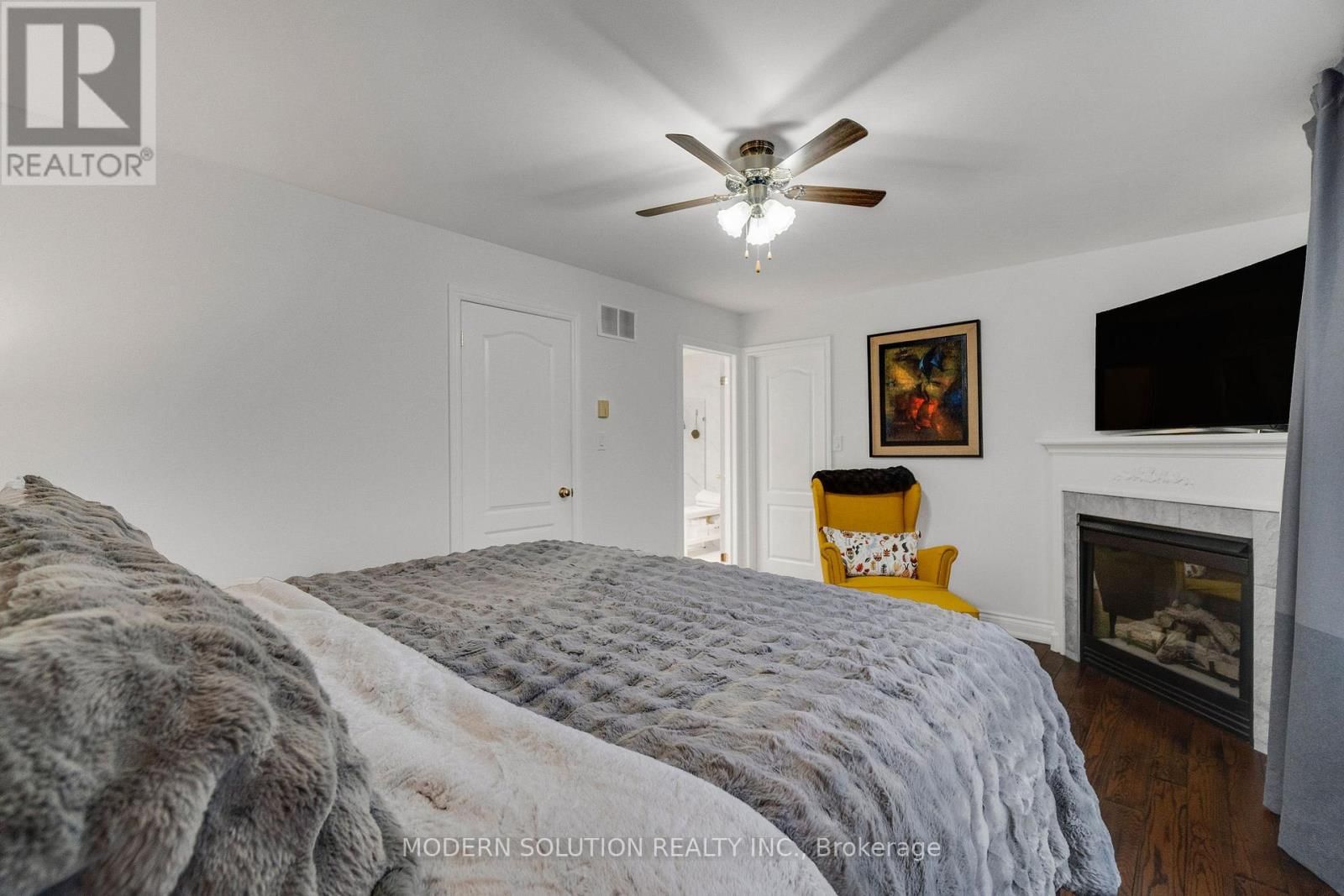 2312 FOXFIELD ROAD Image 21