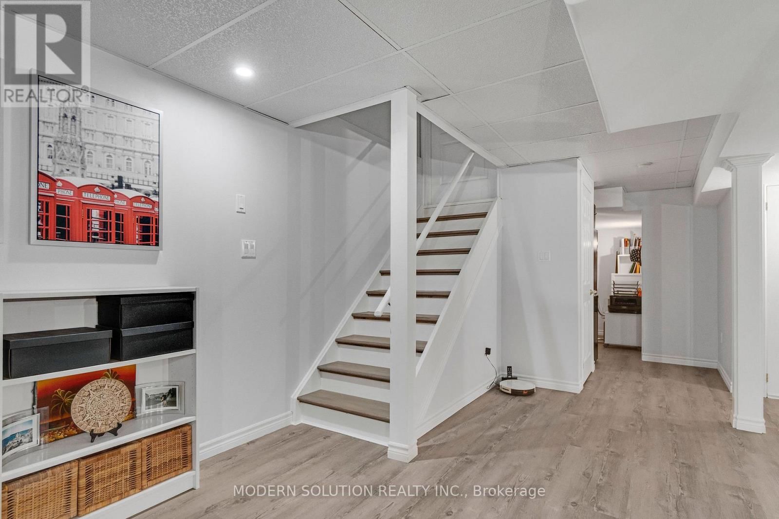 2312 FOXFIELD ROAD Image 31