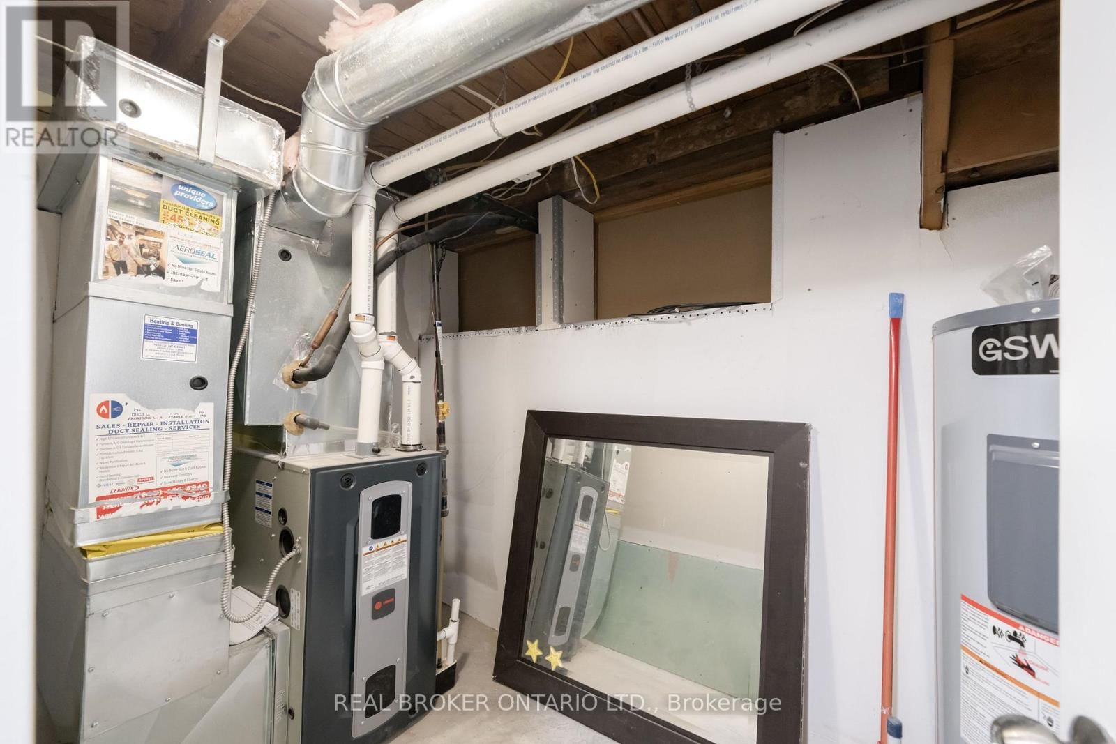 BSMT - 12 VILLA ROAD Image 25