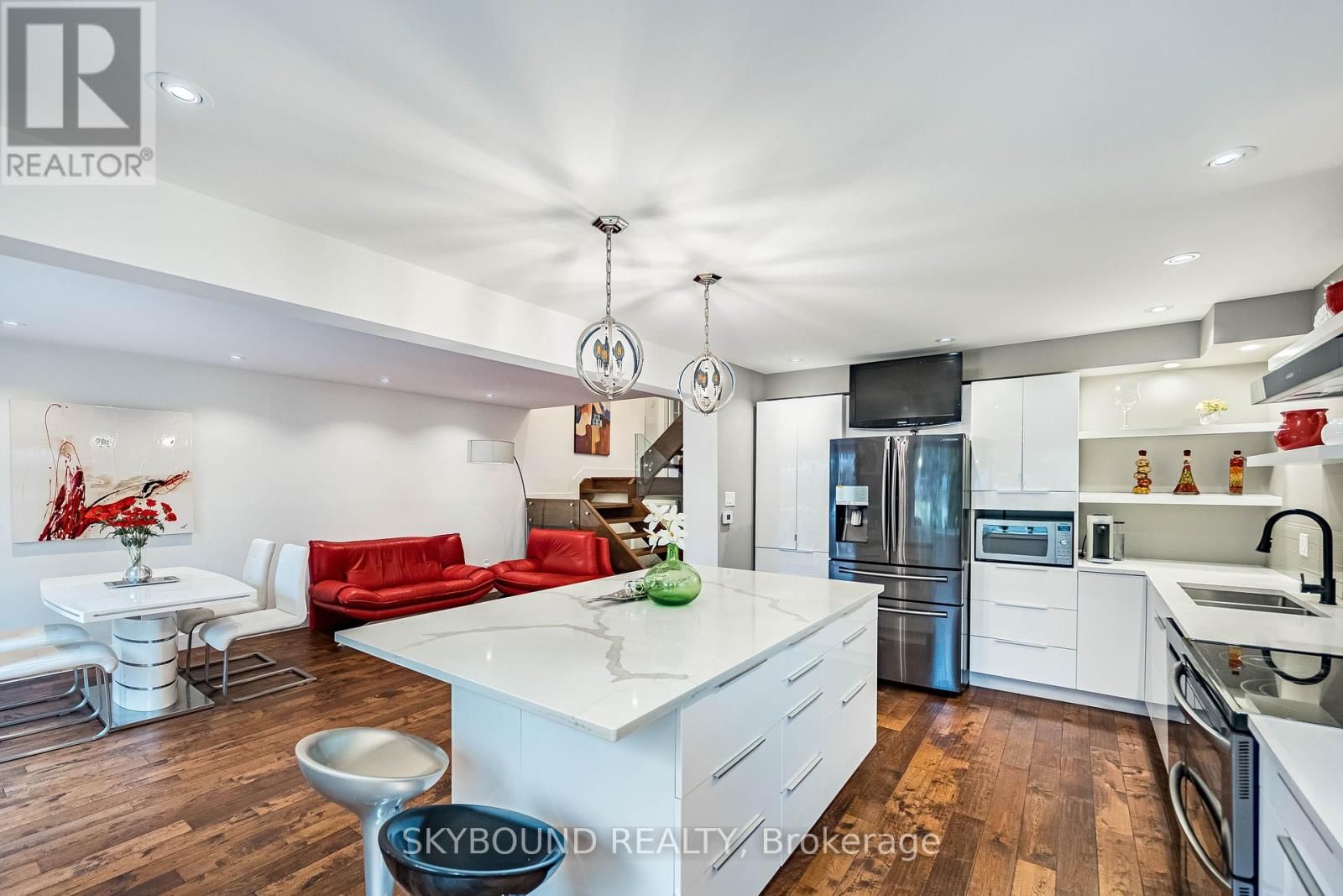 6292 STARFIELD CRESCENT Image 17