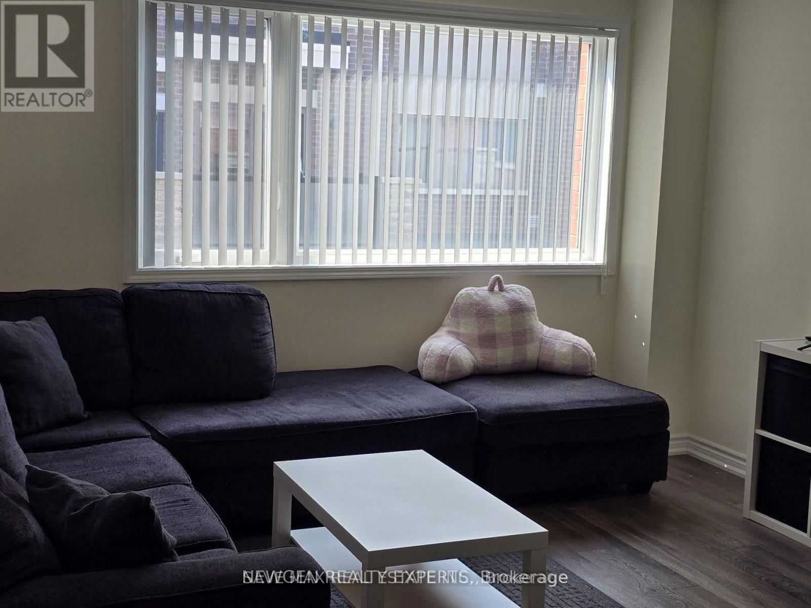 11 - 230 LAGERFELD DRIVE Image 2