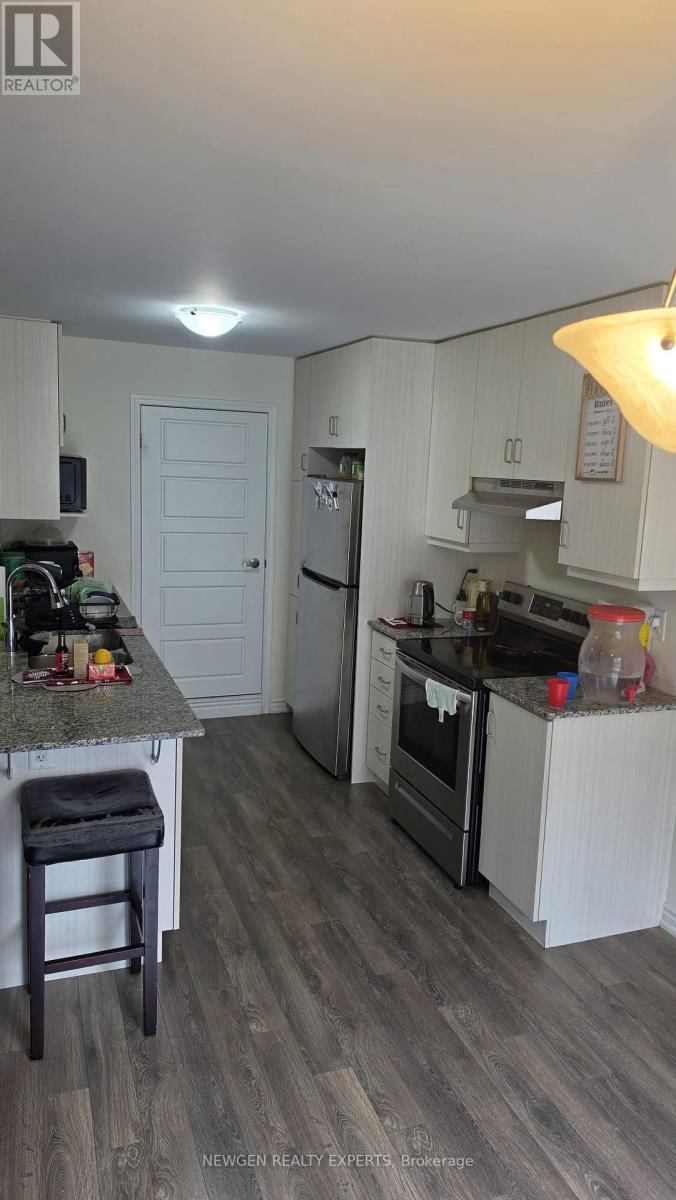 11 - 230 LAGERFELD DRIVE Image 5