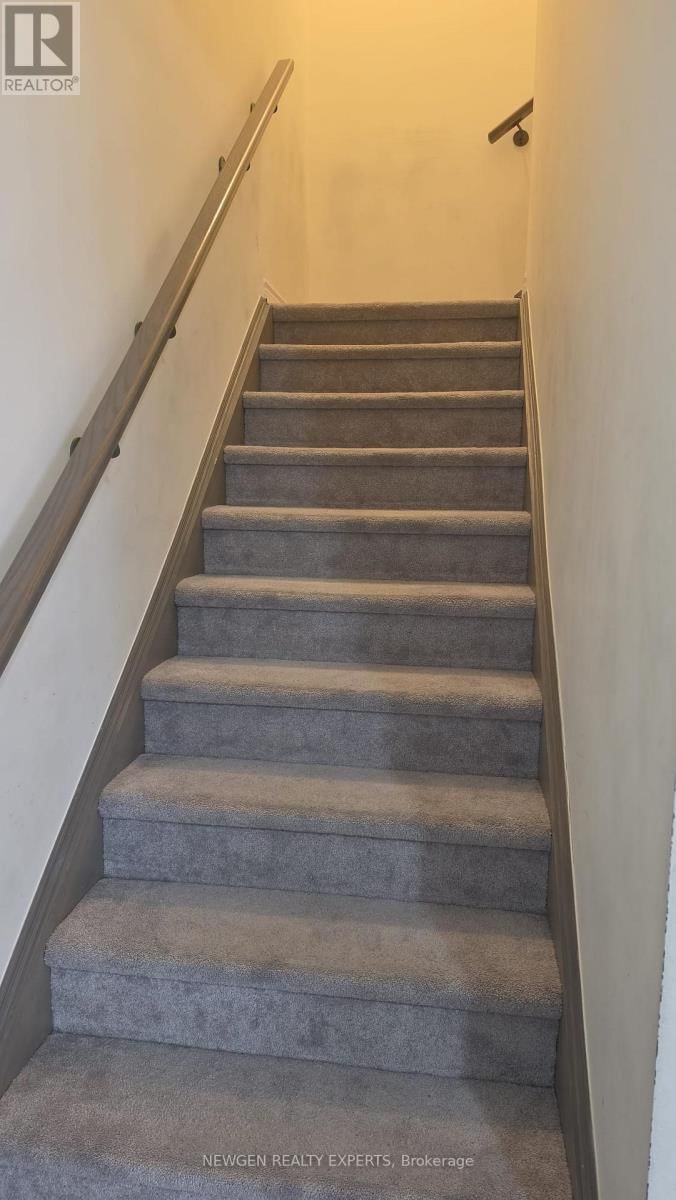 11 - 230 LAGERFELD DRIVE Image 9