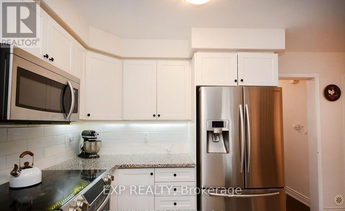 13 COLONEL FRANK CHING CRESCENT Image 13