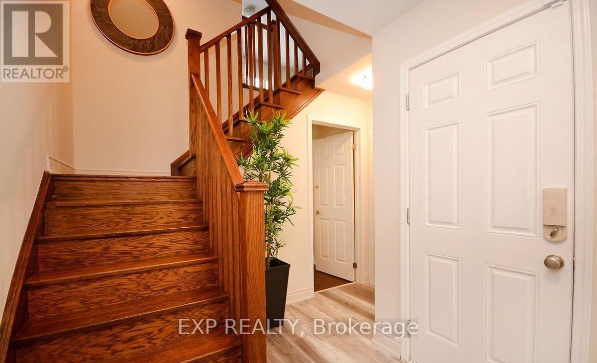 13 COLONEL FRANK CHING CRESCENT Image 5