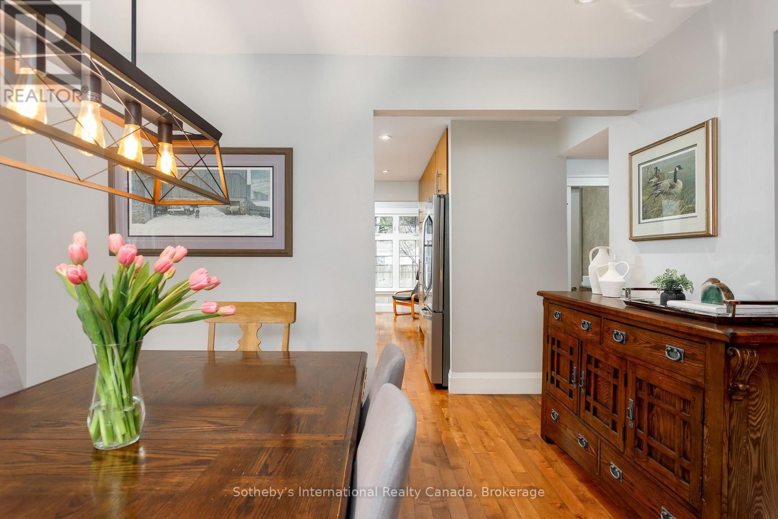 32 ANDERSON STREET Image 12