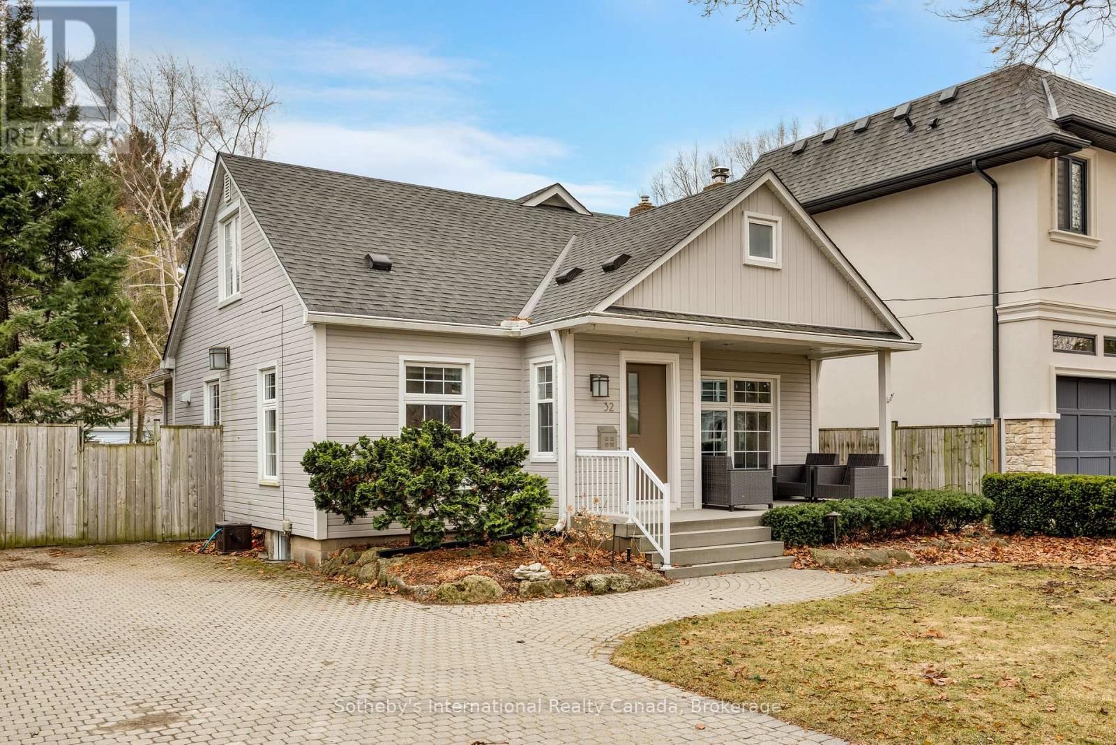 32 ANDERSON STREET Image 2