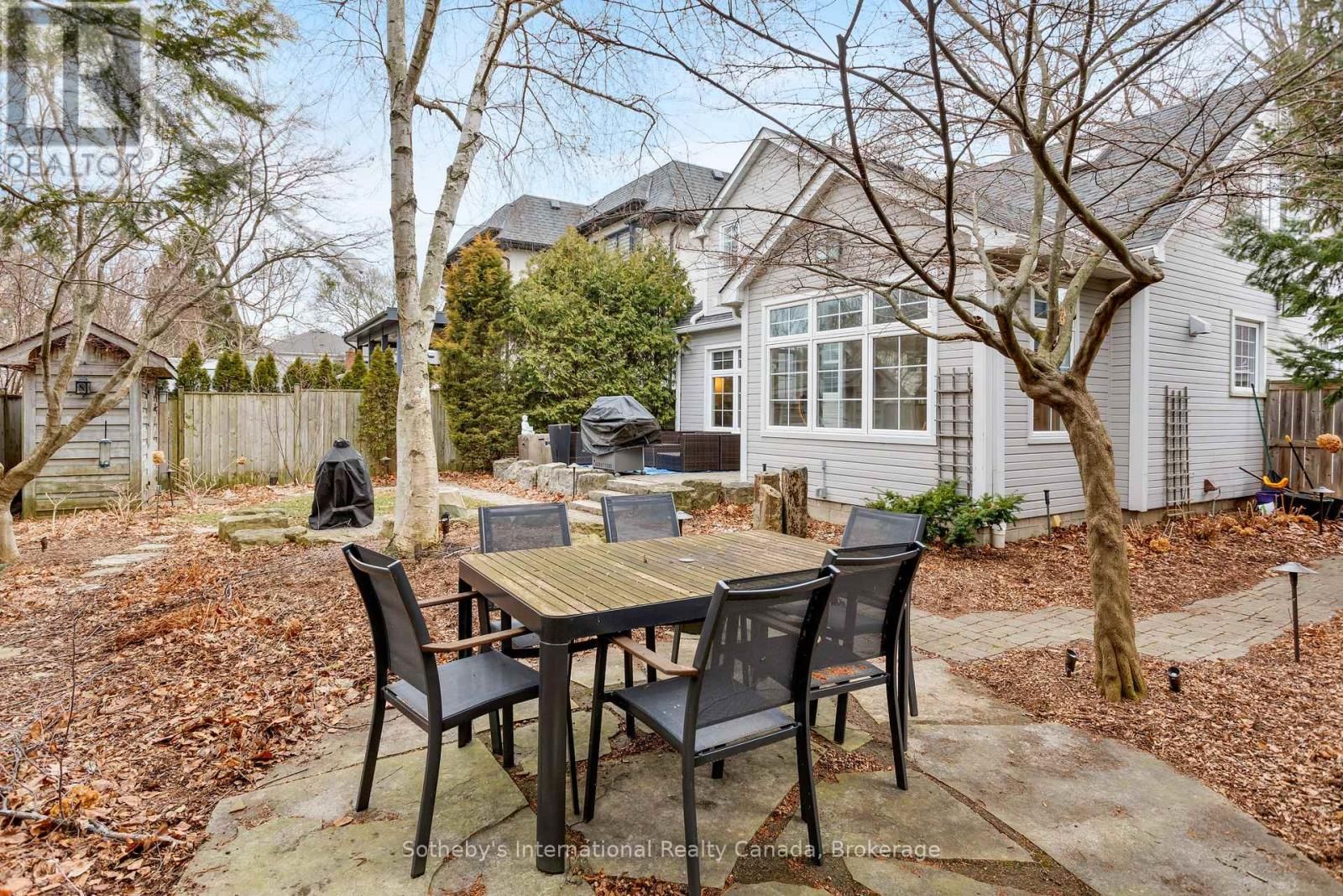 32 ANDERSON STREET Image 34