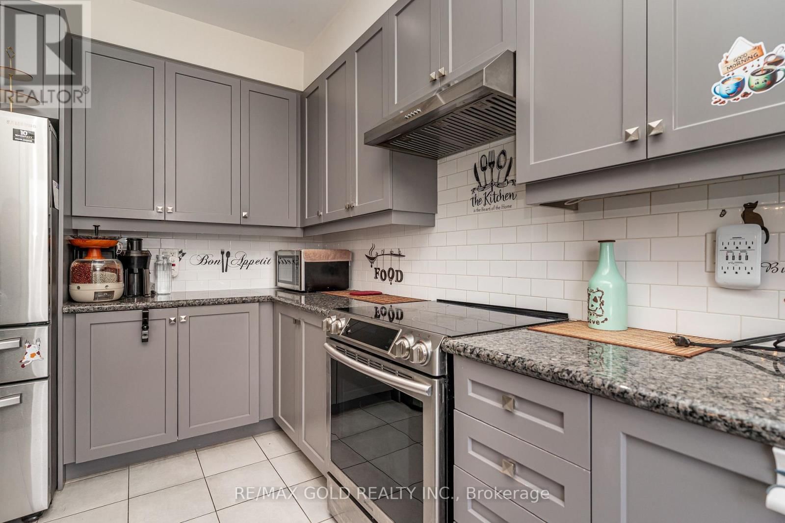 341 VETERANS DRIVE Image 23