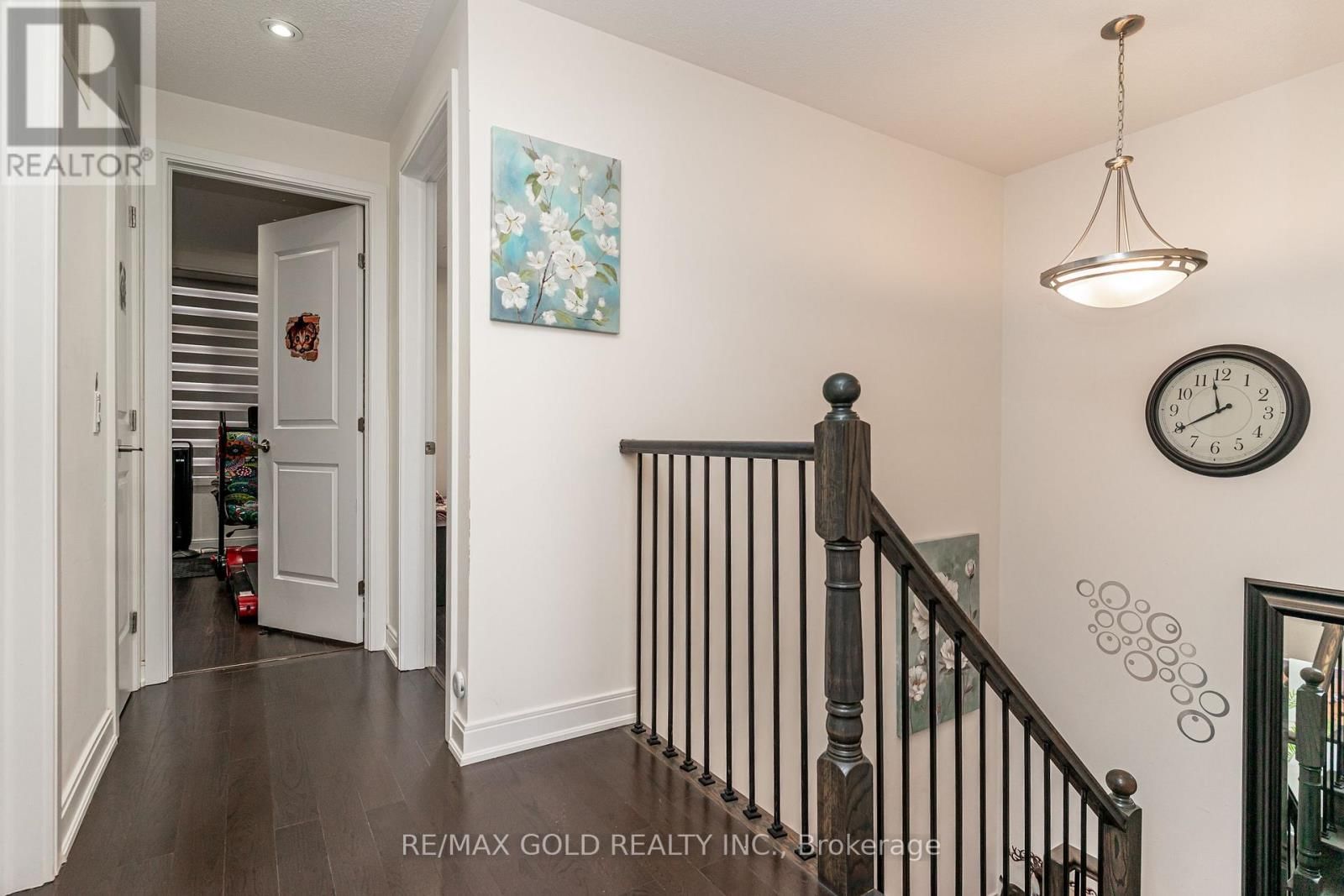 341 VETERANS DRIVE Image 26