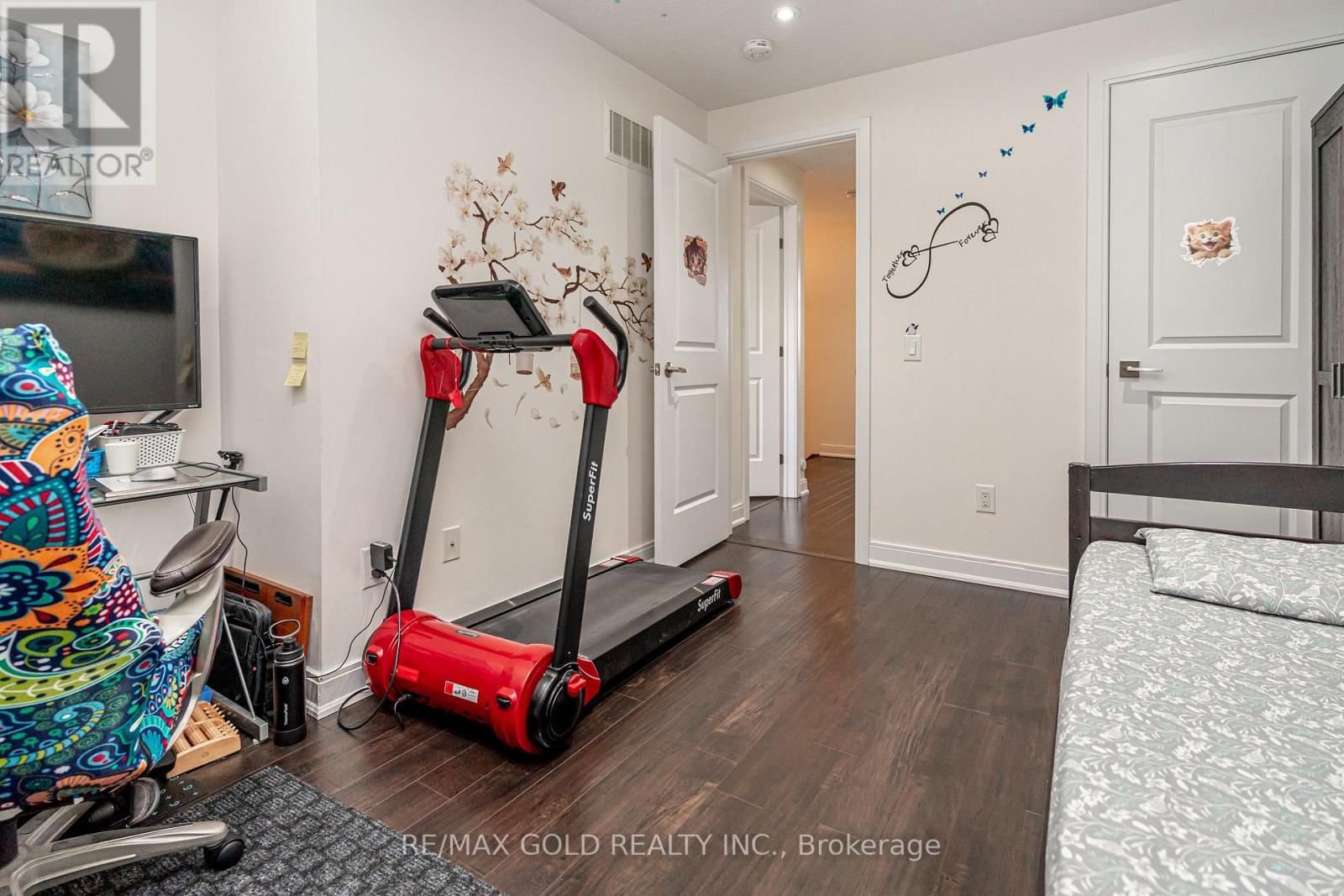 341 VETERANS DRIVE Image 31